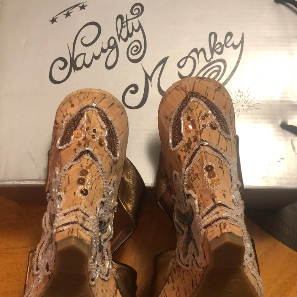 NIB Vintage Naughty Monkey All Night Bronze Wedge 10